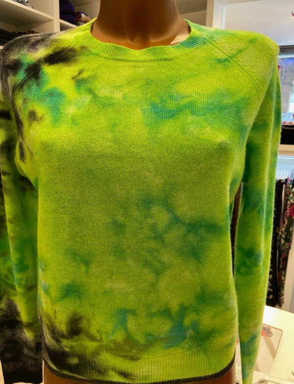 Pull vert encolure ronde 