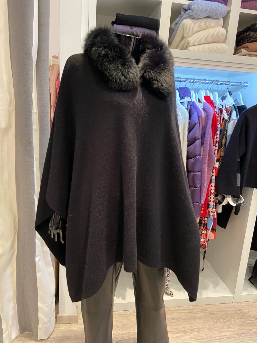 Manteau court bleu marine 