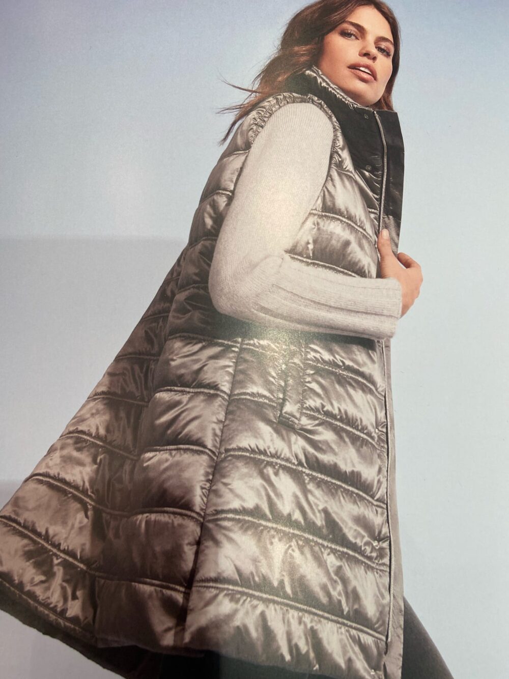 Doudoune longue sans manches grise