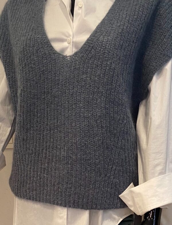 Pull sans manches bleu gris mohair 