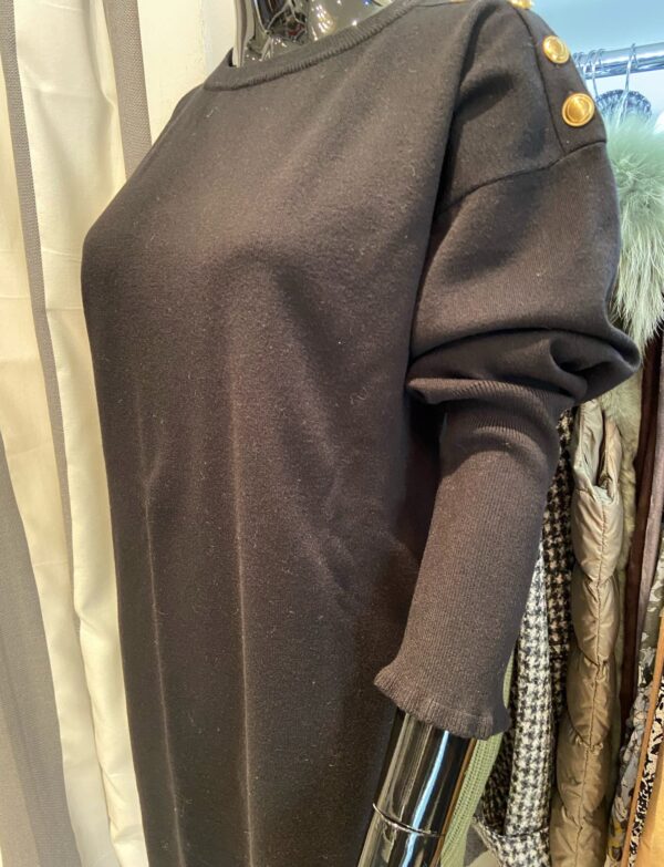 Robe noire boutons dorés épaule 