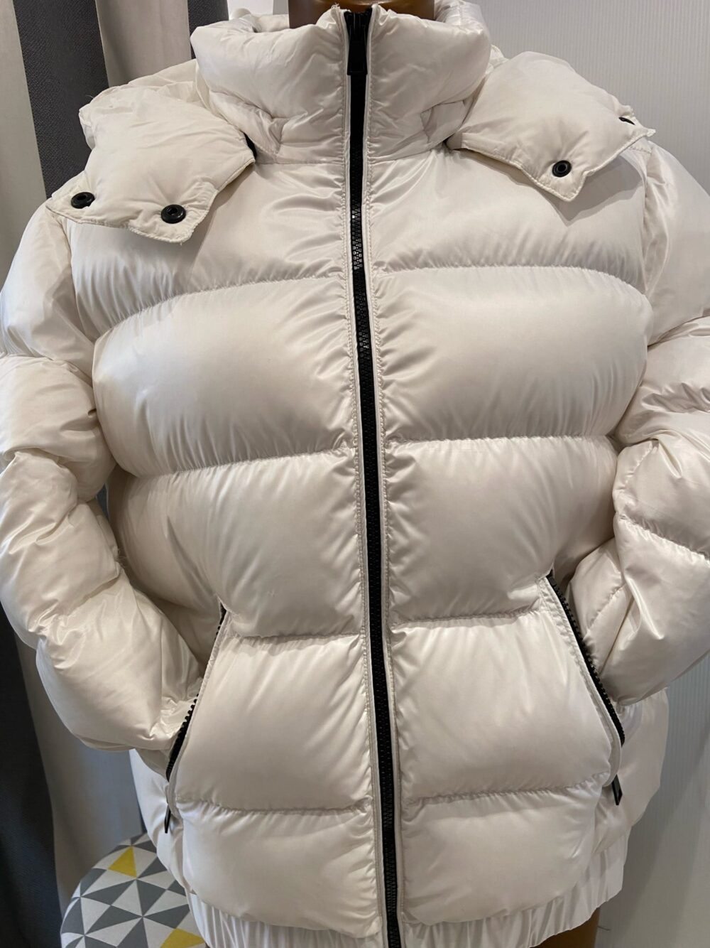 Doudoune blanche courte duvet 